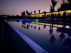 Foto de Piscinas & Cia Bauru em Bauru, SP por Solutudo