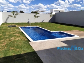 Foto de Piscinas & Cia Bauru em Bauru, SP por Solutudo
