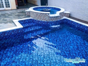 Foto de Piscinas & Cia Bauru em Bauru, SP por Solutudo