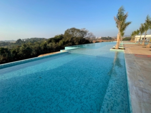 Foto de Piscinas & Cia Bauru em Bauru, SP por Solutudo