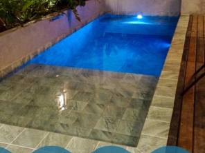 Foto de Piscinas & Cia Bauru em Bauru, SP por Solutudo
