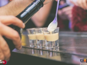 Foto de Tchupitos Shooter Bar em Joinville, SC por Solutudo