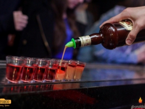 Foto de Tchupitos Shooter Bar em Joinville, SC por Solutudo