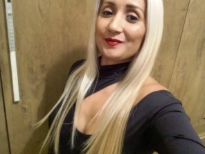 Foto de Márcia Santos Massoterapeuta em Marília, SP por Solutudo