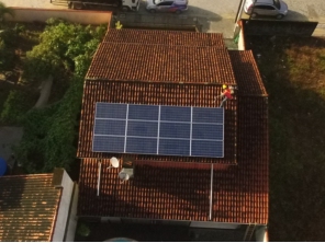 Foto de JIG Solar - Energia Solar Joinville em Joinville, SC por Solutudo