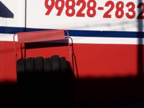 Foto de Garage Centro Automotivo em Marília, SP por Solutudo