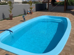 Foto de Madri Piscinas em Botucatu, SP por Solutudo