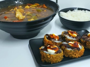 Foto de Issa San Comida Oriental em Assis, SP por Solutudo