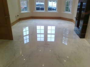 Foto de Decora Epoxy Floor em Bauru, SP por Solutudo