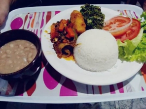 Foto de Restaurante e Marmitaria Cheiro Verde ( Atendimento Presencial ) em São Manuel, SP por Solutudo