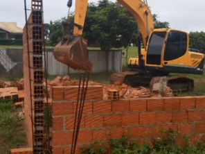 Foto de CJC Terraplenagem e Construção Civil em Botucatu, SP por Solutudo