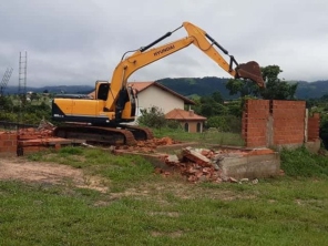 Foto de CJC Terraplenagem e Construção Civil em Botucatu, SP por Solutudo