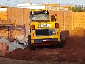 Foto de CJC Terraplenagem e Construção Civil em Botucatu, SP por Solutudo