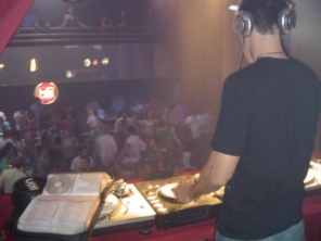 Foto de DJ Francisco Ramos em Jundiaí, SP por Solutudo