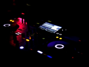 Foto de DJ Francisco Ramos em Jundiaí, SP por Solutudo