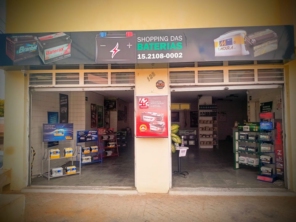 Foto de Shopping das Baterias em Tietê, SP por Solutudo