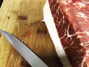 Foto de Santa Carne em Bauru, SP por Solutudo