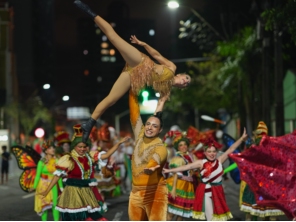 Foto de Natal de Águas e Luzes 2024 - Foz do Iguaçu em Foz do Iguaçu, PR por Solutudo