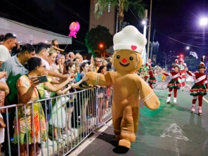 Foto de Natal de Águas e Luzes 2024 - Foz do Iguaçu em Foz do Iguaçu, PR por Solutudo