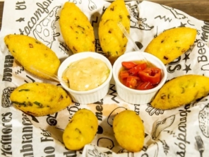 Foto de fina gastro bar em Pederneiras, SP por Solutudo