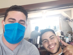 Foto de Sr. Barbeiro em Botucatu, SP por Solutudo