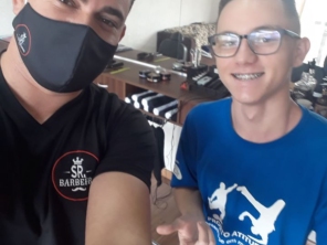 Foto de Sr. Barbeiro em Botucatu, SP por Solutudo