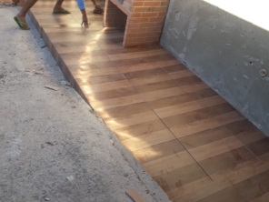 Foto de Essi Construções E Reformas em Goiânia, GO por Solutudo