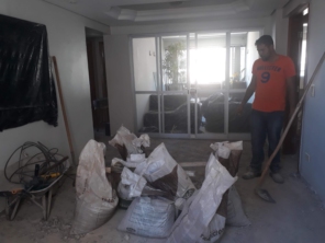 Foto de Essi Construções E Reformas em Goiânia, GO por Solutudo
