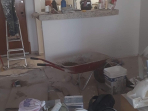 Foto de Essi Construções E Reformas em Goiânia, GO por Solutudo