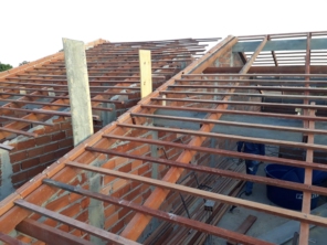 Foto de Essi Construções E Reformas em Goiânia, GO por Solutudo