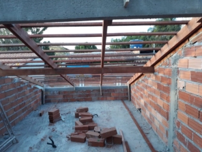 Foto de Essi Construções E Reformas em Goiânia, GO por Solutudo