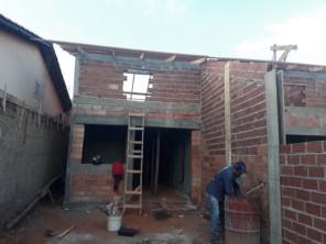 Foto de Essi Construções E Reformas em Goiânia, GO por Solutudo