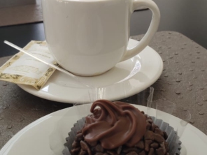 Foto de Mão de Moça - Bolos & Doces em Jundiaí, SP por Solutudo