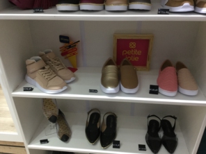 Foto de Missy Plastic Shoes em Bauru, SP por Solutudo