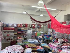 Foto de Casa Rosa Decor & Bordados De Ibitinga em Botucatu, SP por Solutudo
