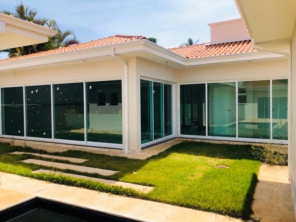 Foto de AlumiGlass em Botucatu, SP por Solutudo