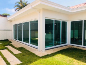 Foto de AlumiGlass em Botucatu, SP por Solutudo