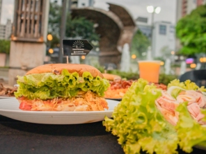 Foto de Fábrica de Lanches Bauru em Bauru, SP por Solutudo