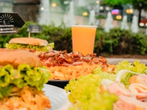 Foto de Fábrica de Lanches Bauru em Bauru, SP por Solutudo