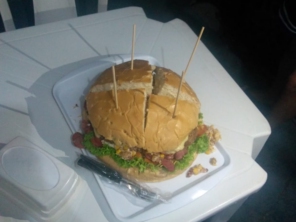 Foto de Ariel Lanches em Marília, SP por Solutudo