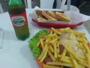 Foto de Ariel Lanches em Marília, SP por Solutudo