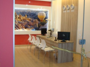 Foto de Káthia Pimmenta Studio Design em Jundiaí, SP por Solutudo