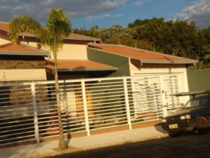 Foto de A.R. Calhas em Marília, SP por Solutudo