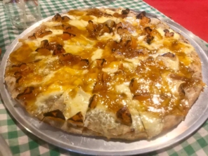 Foto de Na Chácara Pizzaria em Botucatu, SP por Solutudo