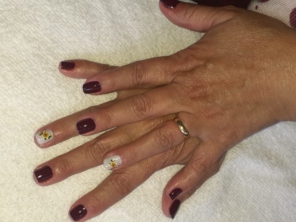 Foto de Janaina Manicure em Marília, SP por Solutudo