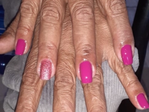 Foto de Janaina Manicure em Marília, SP por Solutudo