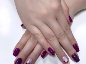 Foto de Janaina Manicure em Marília, SP por Solutudo