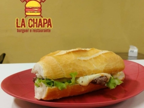 Foto de La Chapa Burger & Restaurante em Itatiba, SP por Solutudo