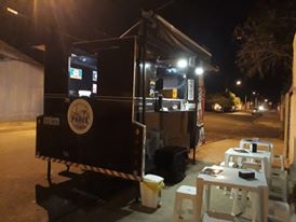 Jeniffer Lanches e Bolos, trabalha com encomendas de bolos e lanches e com novidades de lanches artesanais.

A novidade é nosso Trailer de Lanches  com deliciosos lanches  artesanais. 

Também fazemos deliciosos bolos recheados sob encomenda e pães caseiros. 

Manda um whats para conferir.
