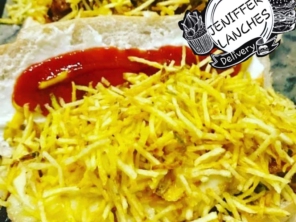 Jeniffer Lanches e Bolos, trabalha com encomendas de bolos e lanches e com novidades de lanches artesanais.

A novidade é nosso Trailer de Lanches  com deliciosos lanches  artesanais. 

Também fazemos deliciosos bolos recheados sob encomenda e pães caseiros. 

Manda um whats para conferir.